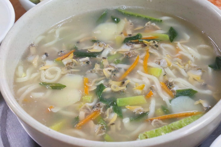  대부도 칼국수 찾는다면? 해안수산 바지락마을손칼국수 2호점