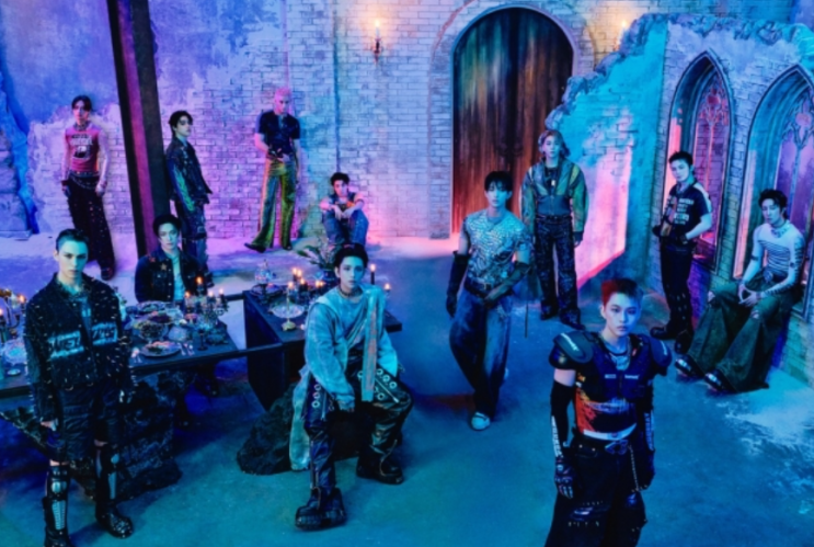 <b>세븐틴</b> 일본 <b>오리콘</b> 앨범차트 1위 통산 14번째 기록