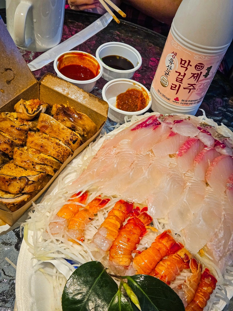  제주여행 오션뷰 숙소 "함덕비치스테이제주"와 "제주동문시장"