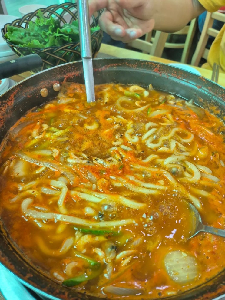 [공주 맛집] 동학사 근처 칼칼한 민물새우 칼국수 맛집, 온천손칼국수