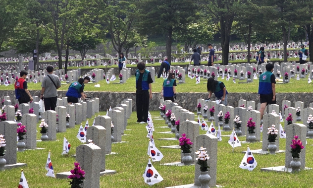  인천적십자 RCY, 현충원에서 나라사랑 실천하다