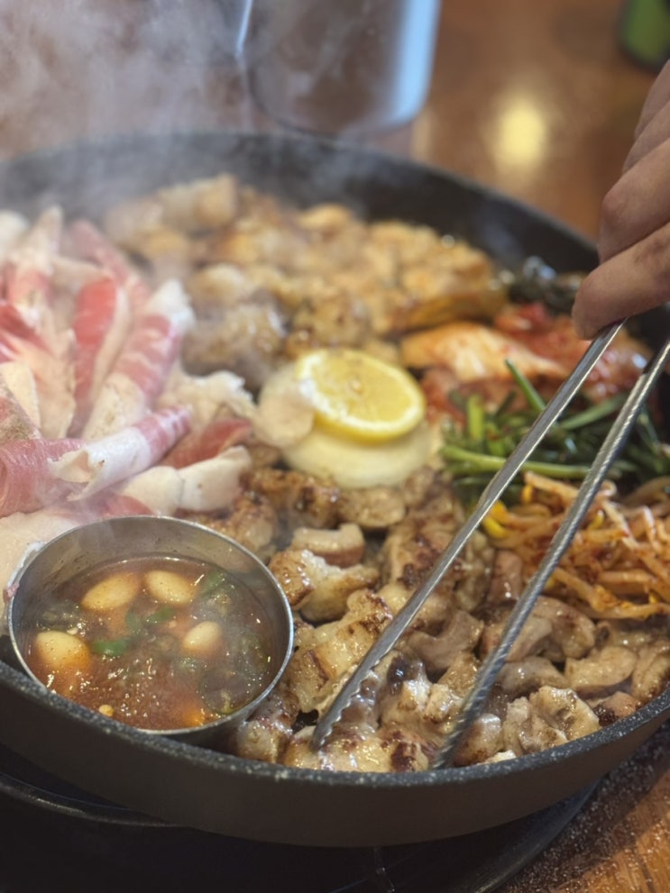  고소하고 쫄깃한 삼겹살, 양대창이 맛있는 경산옥산동맛집 [꽃돼지식당 경산점]