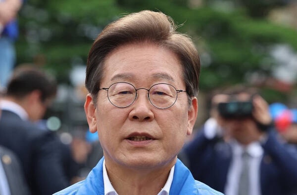 이재명의 첫 인선, ‘<b>비서실장</b> <b>강훈식</b>-국무총리 김민석’의... 