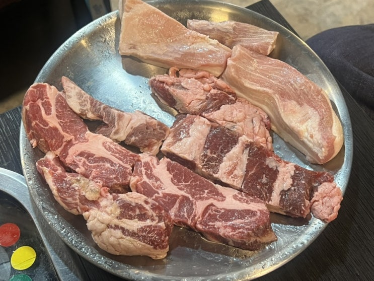  사당역맛집_세계 4대 진미 이베리코흑돼지와 제주현지보다 착한가격에 제주고기를 맛볼수있는곳 [제주토종흑돼지]