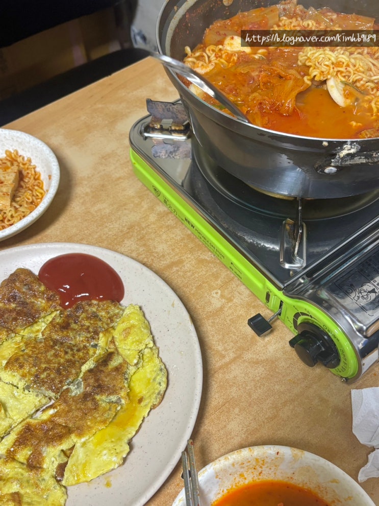  서울한양대맛집 이름은 장어구이지만 김치찌개가 유명한