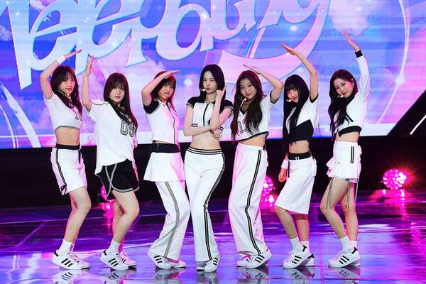  신인 유스피어 "선배 '오마이걸'처럼 롱런 걸그룹 될래요"