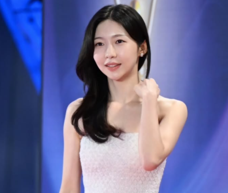 배우 <b>주현영</b>, 스케줄 이동 중 <b>교통사고</b>…경미한 <b>부상</b>에도... 