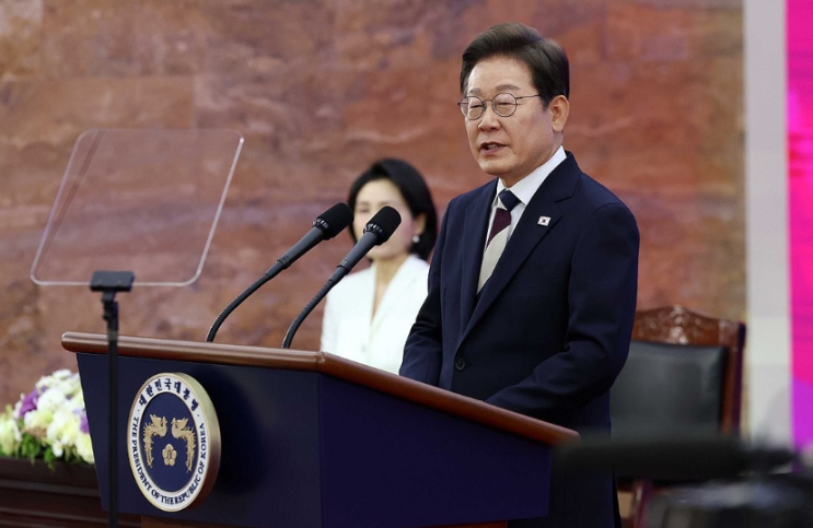 <b>이재명</b> 제21대 <b>대통령</b> 1호 명령  비상<b>경제</b> 점검 TF 국민과... 