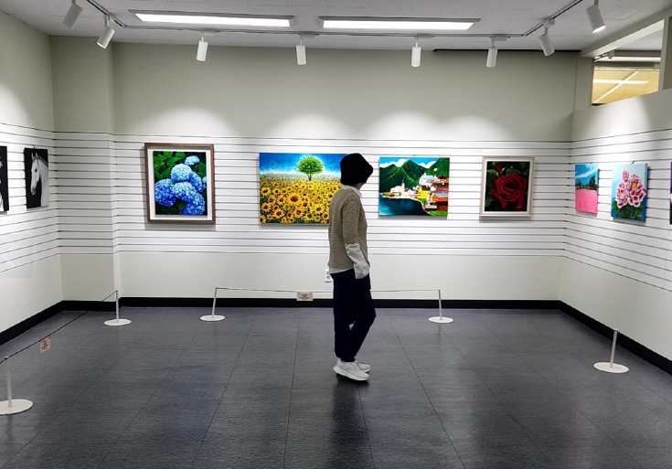 인천광역시교육청서구도서관, 늘솜갤러리 ‘미술관에 핀 해바라기’ 전시
