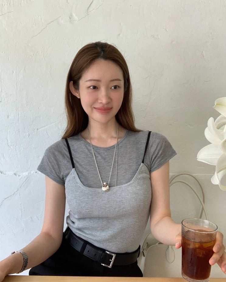  연예인 고프코어룩 끝판왕, 휠라 페이토 v2 여자 샌들로 완성하는 여름룩 w. 차정원