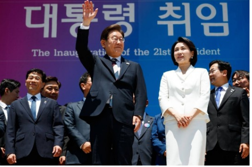 <b>이재명</b> 대통령 시대 개막, <b>한미일</b> 균형 <b>외교</b>와 보호무역 해법... 