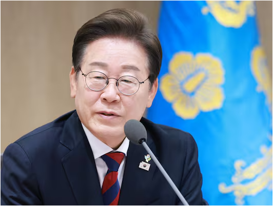 [속보] <b>이재명</b>, 이완규·함상훈 <b>헌법재판관</b> 후보자 지명 <b>철회</b>