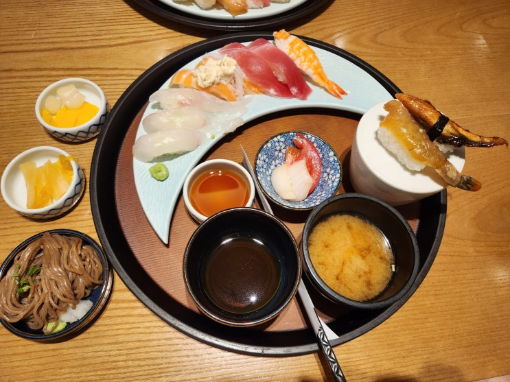  왕십리 맛집 상무초밥 데이트 모임 장소로 추천!