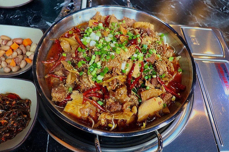   부천 중식당인데 갈매기살전골?! 황제 레시피 맛집 몽리향 방문기