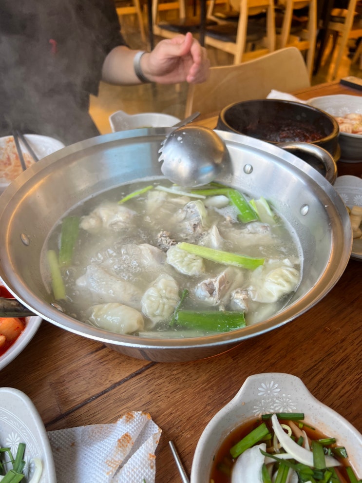  익선동한식 종로 맛집 돈화문 닭한마리 삼계탕 닭볶음탕 점심추천
