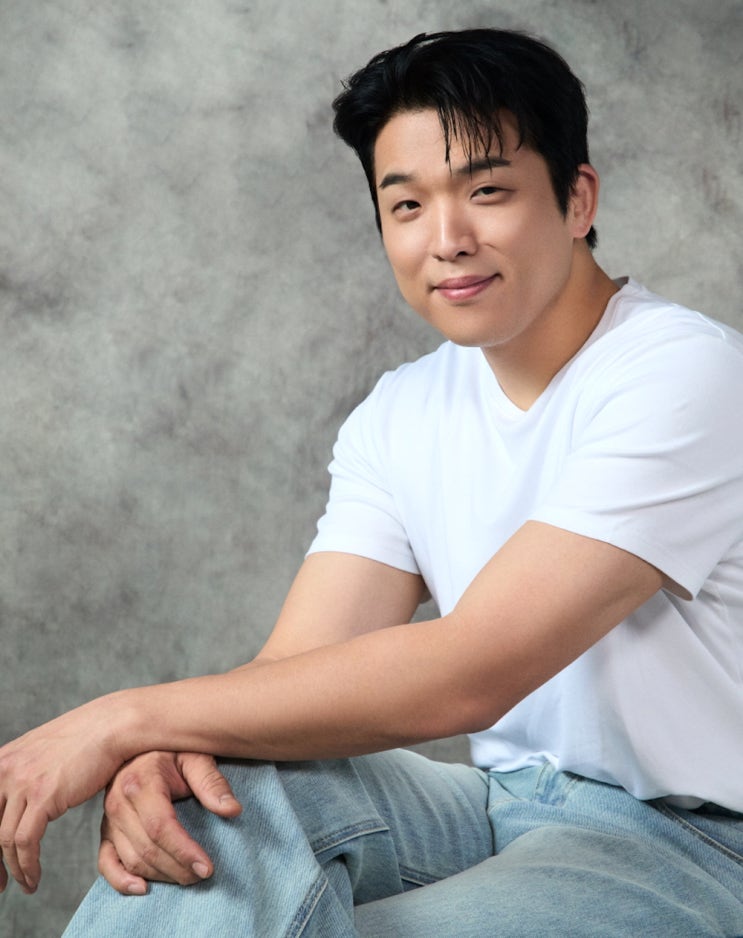 <b>안성재</b> 셰프, <b>매니지먼트 시선</b>과 전속계약…문화예술 전반으로... 