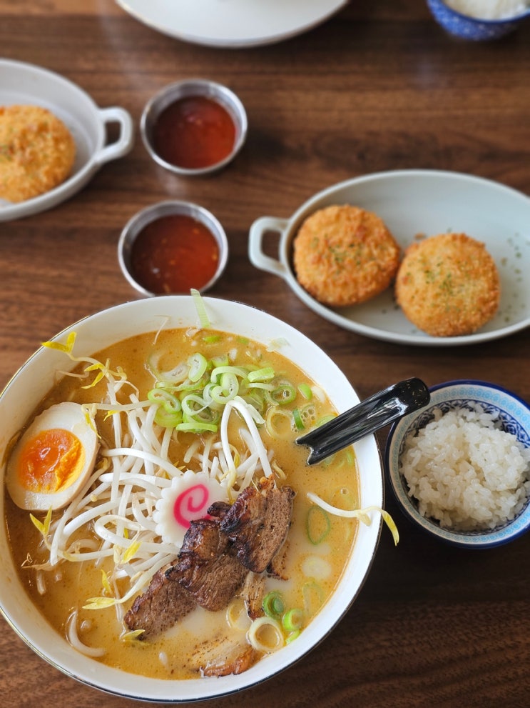 (부산 거제동) 우마이라멘 시청본점 카라돈코츠라멘 감자고로케 세트 부산시청맛집