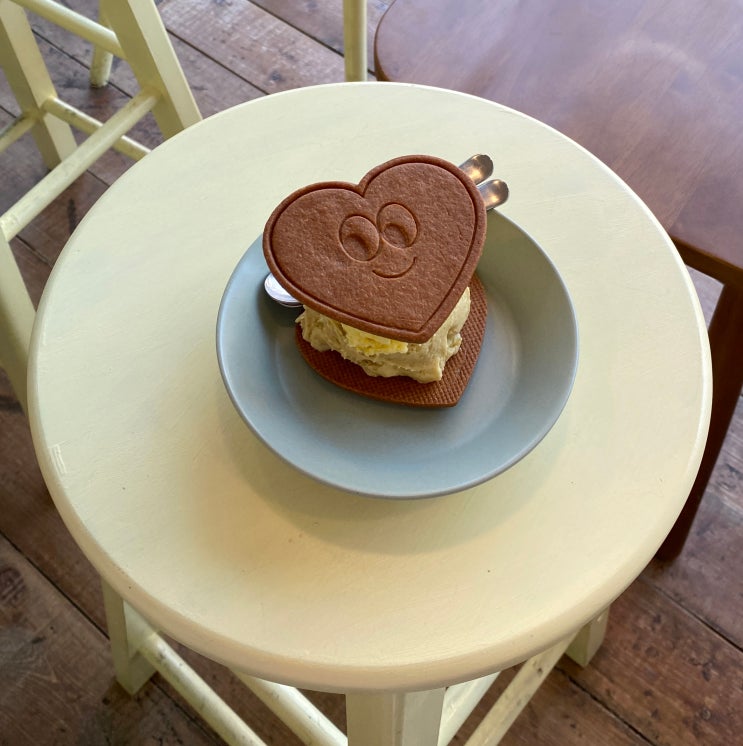  서울 연희동 젤라또 닐젤라또 neil gelato 귀여운 하트쿠키 젤라또 샌드 아이스크림 맛집 주차