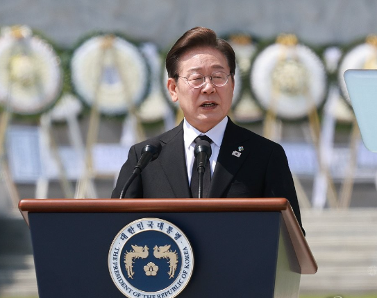[속보] 이 <b>대통령</b>, “<b>광복회</b> 삭감 <b>예산</b> 원상복구 조치” 당부... 