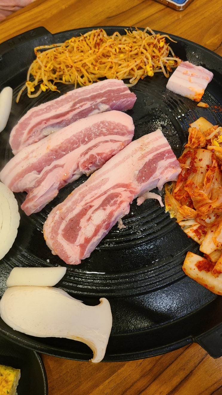 용답동 일 끝나고 솥뚜껑삼겹살 먹은 꿀딴지삼겹살