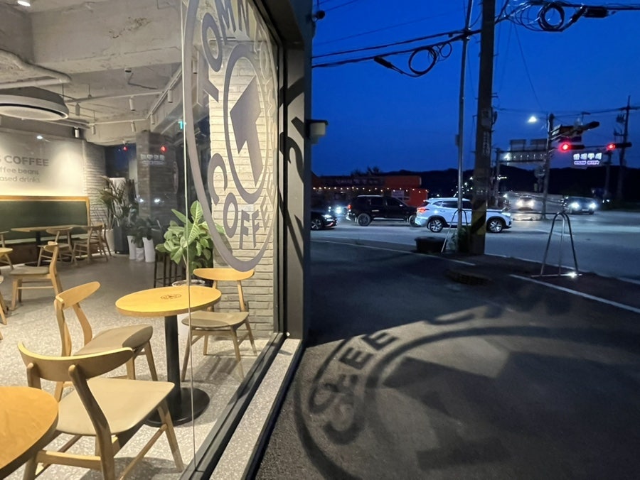 탐앤탐스 여주천서리점 사진 1