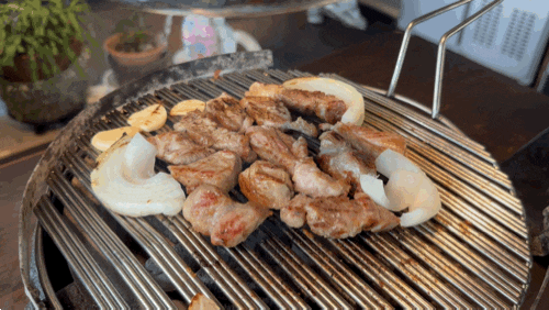  건대입구 고기집 삼겹살 목살 비빔국수 후기 | 화기애애 본점