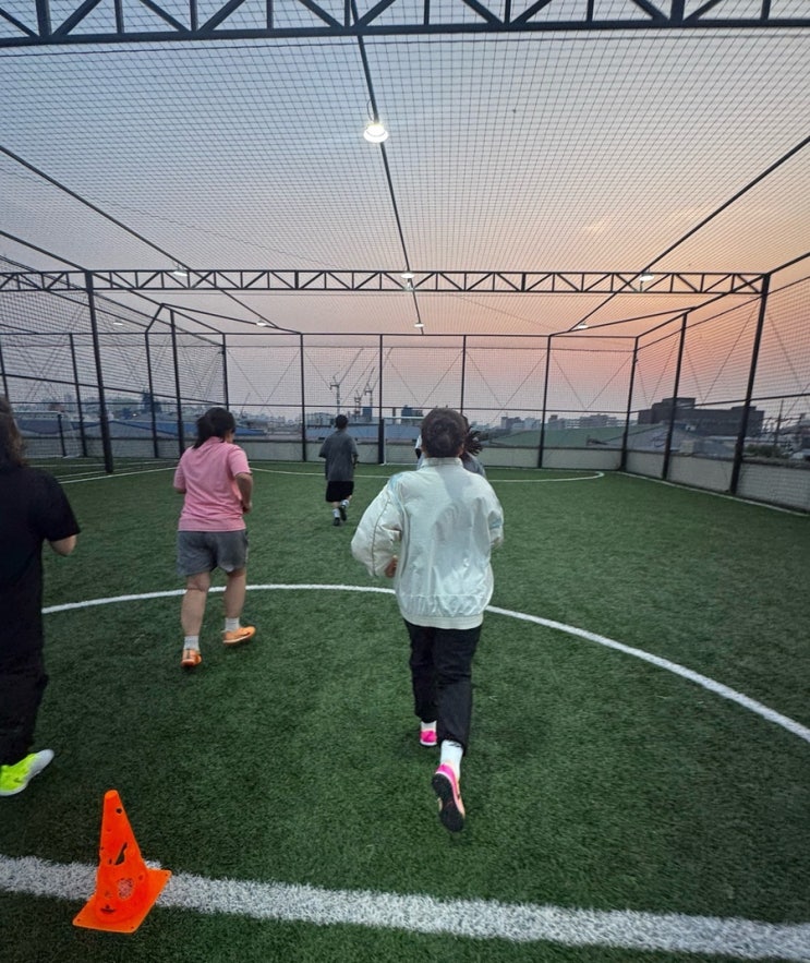 인천여자축구 레슨 고민이라면 펠리스풋살스타디움