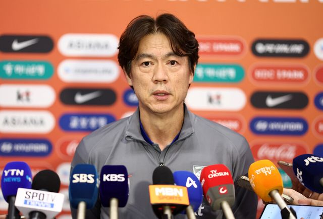  홍명보 감독, ‘세대교체’ 본격 시동… 쿠웨이트전 젊은 선수 대거 투입 예고