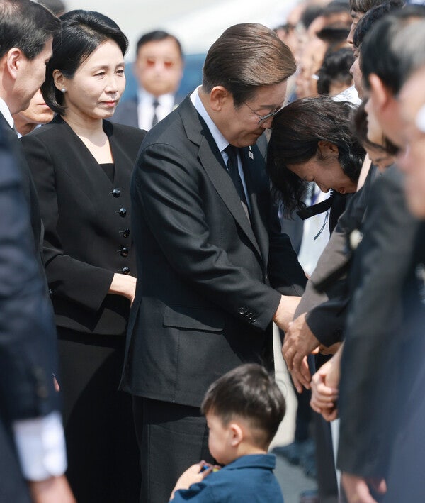 [제70회 <b>현충일 추념식</b>] <b>이재명</b> 대통령의 첫 <b>현충일</b> "독립운동... 