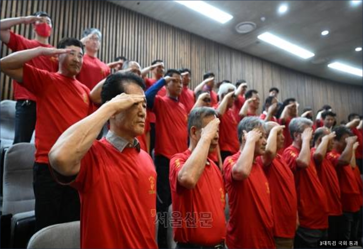 상병 특검법’ 등 이른바 <b>3대 특검법 통과</b>...윤석열 부부 정조준