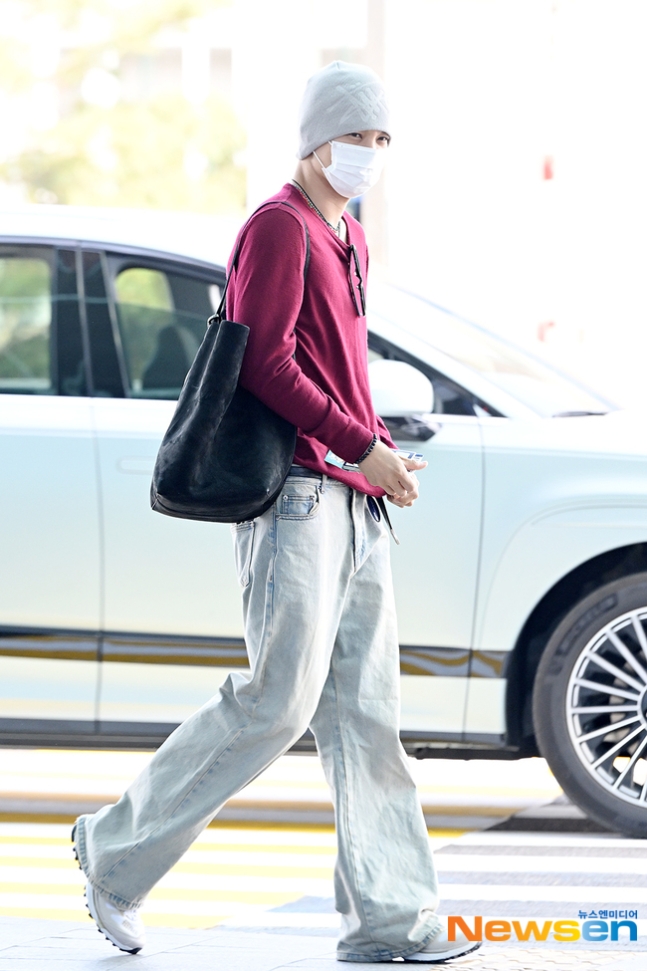  카이, 마카오로 출국! 2025 KAI SOLO CONCERT TOUR 시작을 알리다. 공항패션