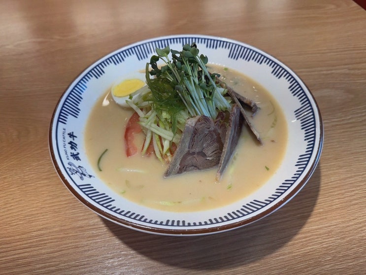  정성 가득한 요리와 편안한 분위기, 동교동맛집 쿵푸카우수타우육면 본점
