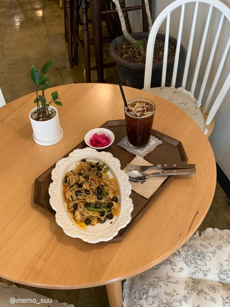  천안예쁜카페 브런치맛집 로맨틱팔레트카페 두정점