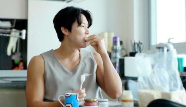 <b>박태환</b> 대식가 화제  식빵 17장부터 초밥 70접시까지?!