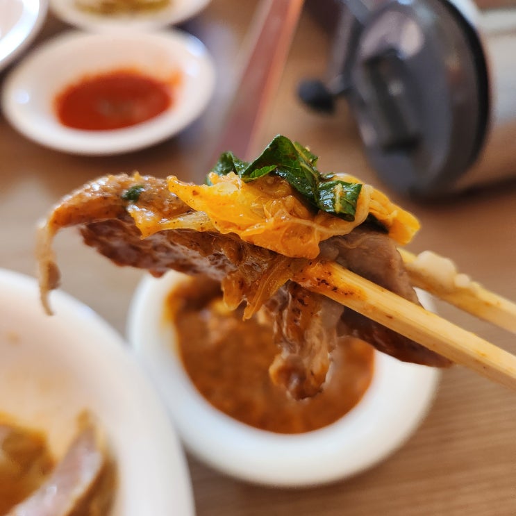  군자역고기집 감칠맛 좋은 양갈비 전골 맛집 '양대산맥'