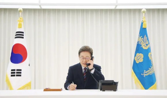 대통령, <b>G7 정상회의</b> 참석으로 국제 무대 <b>데뷔</b>… 트럼프와 첫... 