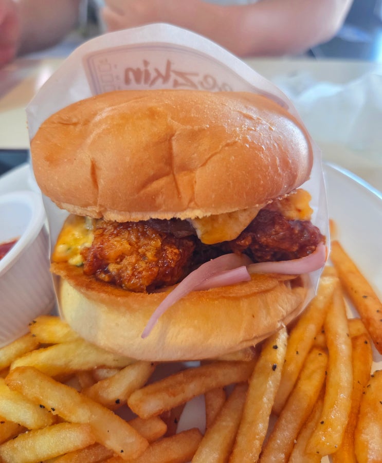 이태원 치킨버거 맛집 | 롸카두들 내쉬빌 핫치킨 — 동네 주민이 추천한 찐맛집!🔥