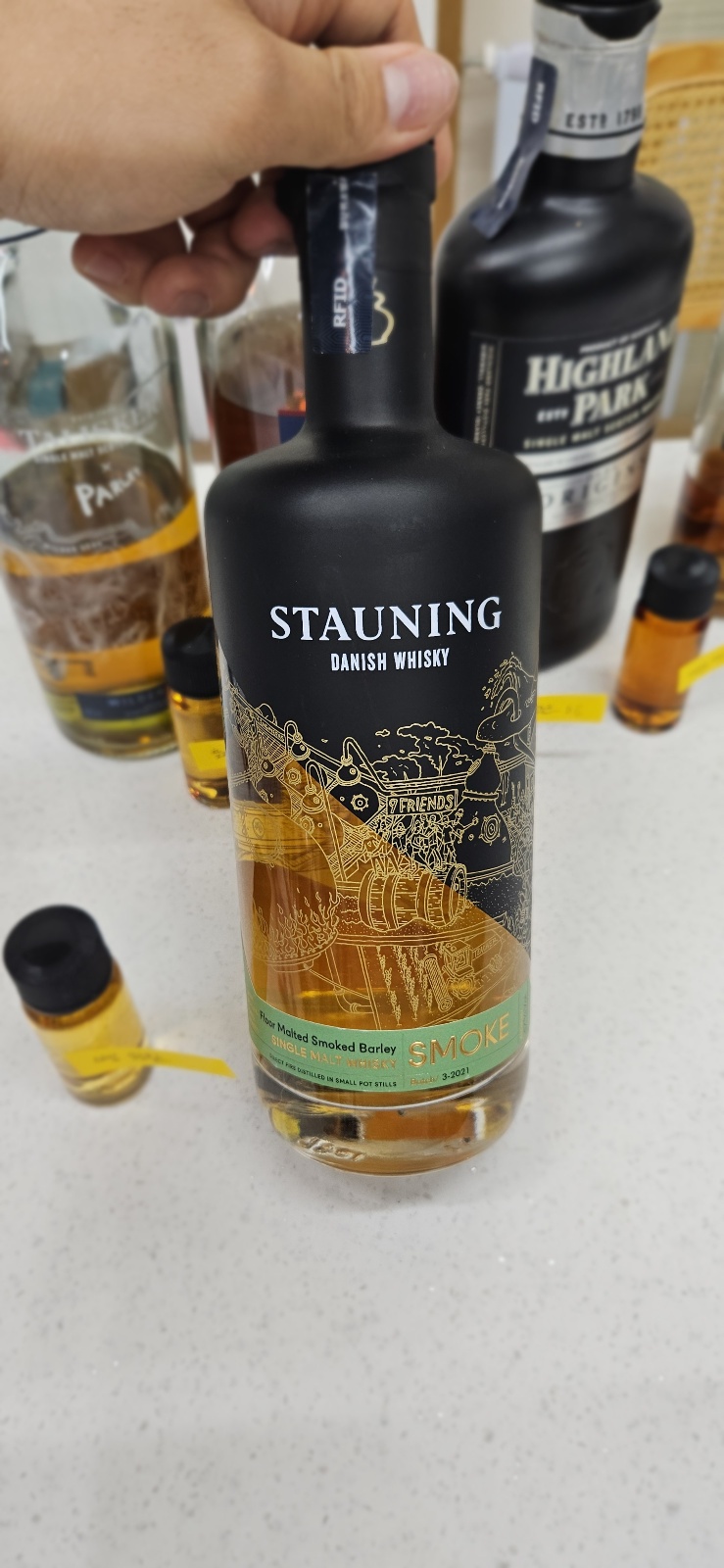 [덴마크] 스터닝 스모크 - 어서 와~ 덴마크 위스키는 처음이지? (Stauning Smoke Danish Whisky)