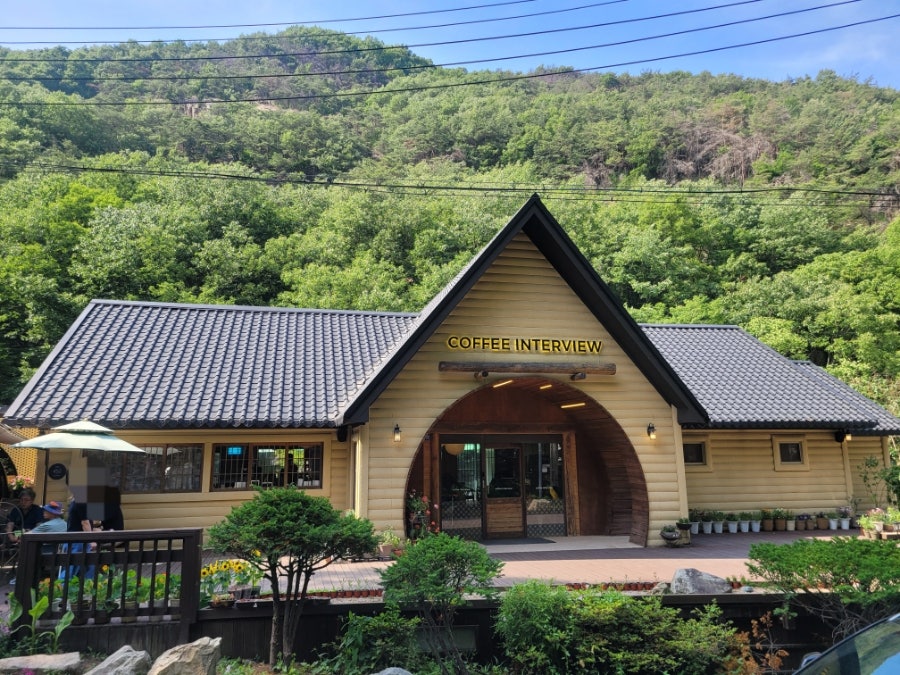 커피인터뷰 장태산점 사진 1