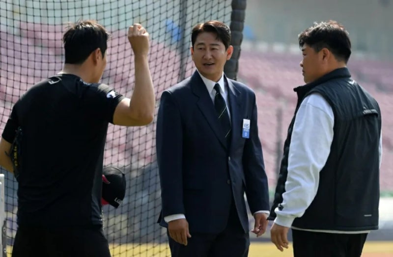 LG 트윈스의 살아있는 전설 '졸렬택' 논란과 편파 해설, 박용택을 둘러싼 이슈