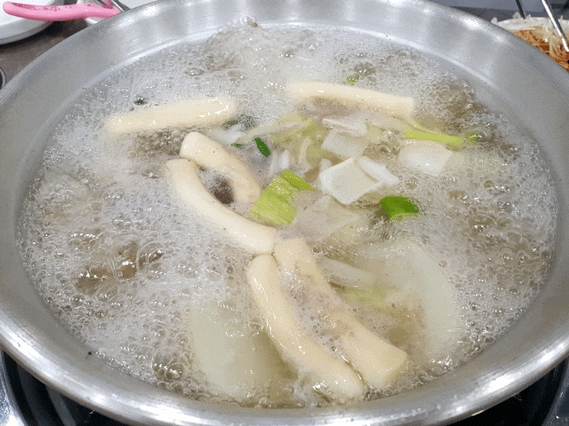  대전 둔산동 점심 맛집 명동닭한마리 푸짐해