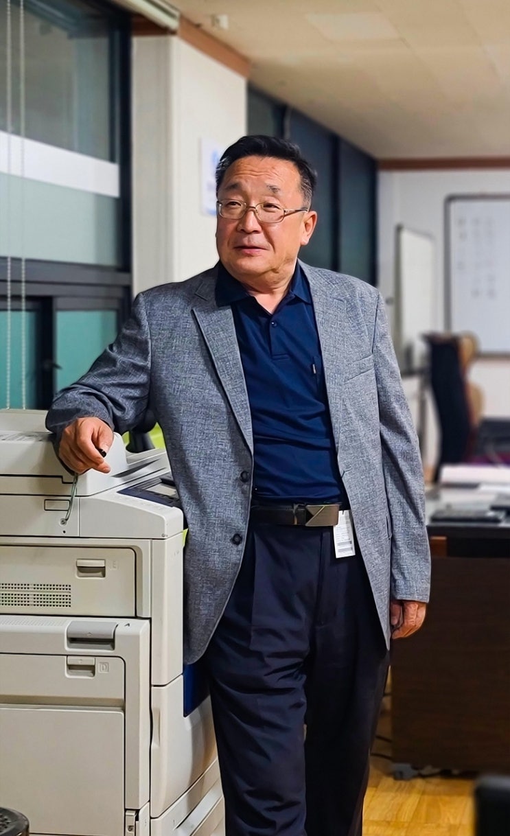 <b>이재명</b> 대표, <b>김문수</b> 위원장에게 직접 건 <b>안부</b>전화 무슨 일?