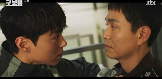  '굿보이' 박보검, 이정하 살해한 빌런 오정세에 복수 선언 "도망칠 수 있으면 쳐 봐" [종합]