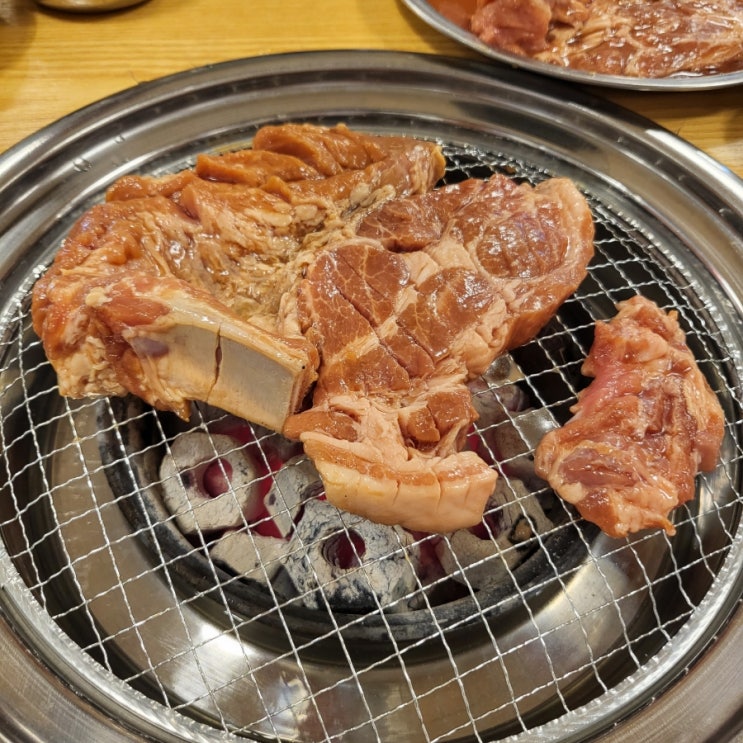 목동돼지갈비 이총무네숯불구이 화곡본점 돼지갈비 후기