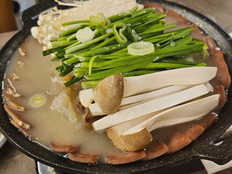 서초도가니탕 서초본점, 진한 도가니탕과 함께한 서초역맛집 탐방