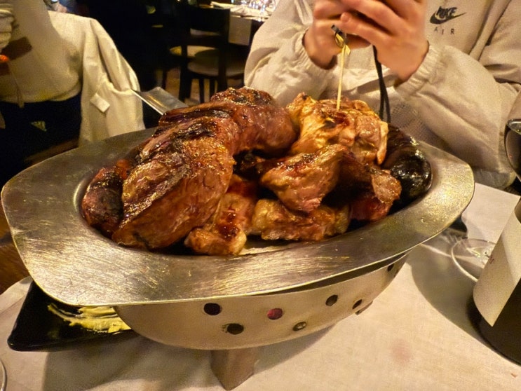  [DAY1] 스페인 신혼여행일기➁ 마드리드 맛집 - 산히네스, 산미겔시장, La Cabaña Argentina (육식맨 추천 식당)