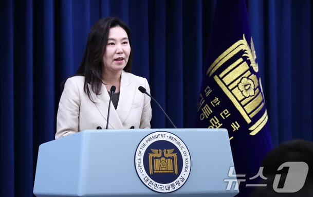 용산 대통령실 브리핑룸, 대대적 개선! 이재명 <b>대통령</b>, <b>소통 강화</b>!