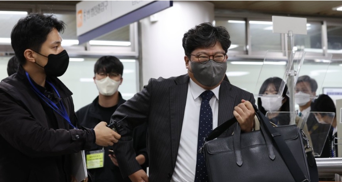  '이재명 변호사' 이승엽, 대통령 몫 헌법재판관 후보 포함…뭐가 문제?