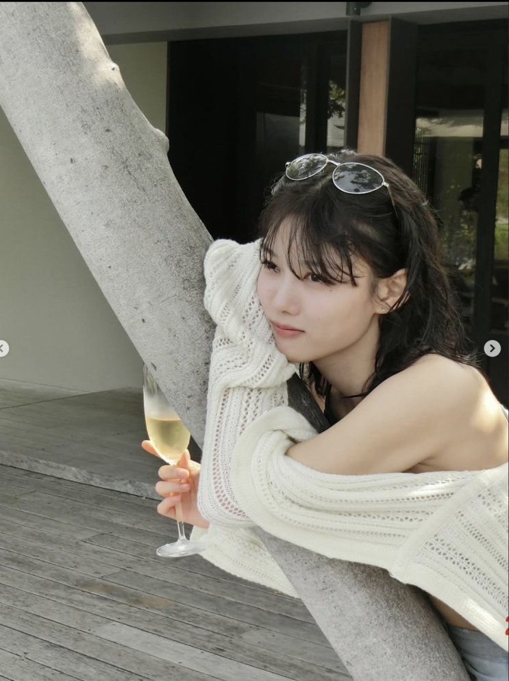  [셀럽 패션] 바캉스룩 끝판왕 김유정,모자랑 가디건이 궁금해?!