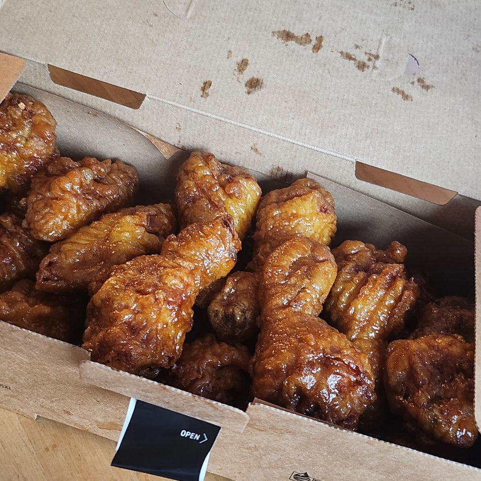 교촌치킨 충북옥천점 사진 3